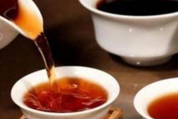 普洱茶怎么冲泡，可用100℃的沸水浸泡5-40秒