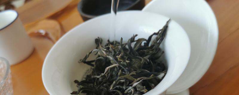 普洱茶怎么冲泡，可用100℃的沸水浸泡5-40秒